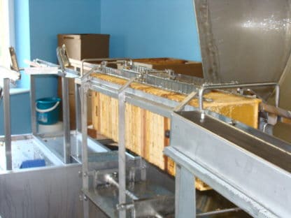 Extraction cadres de miel par la force centrifuge